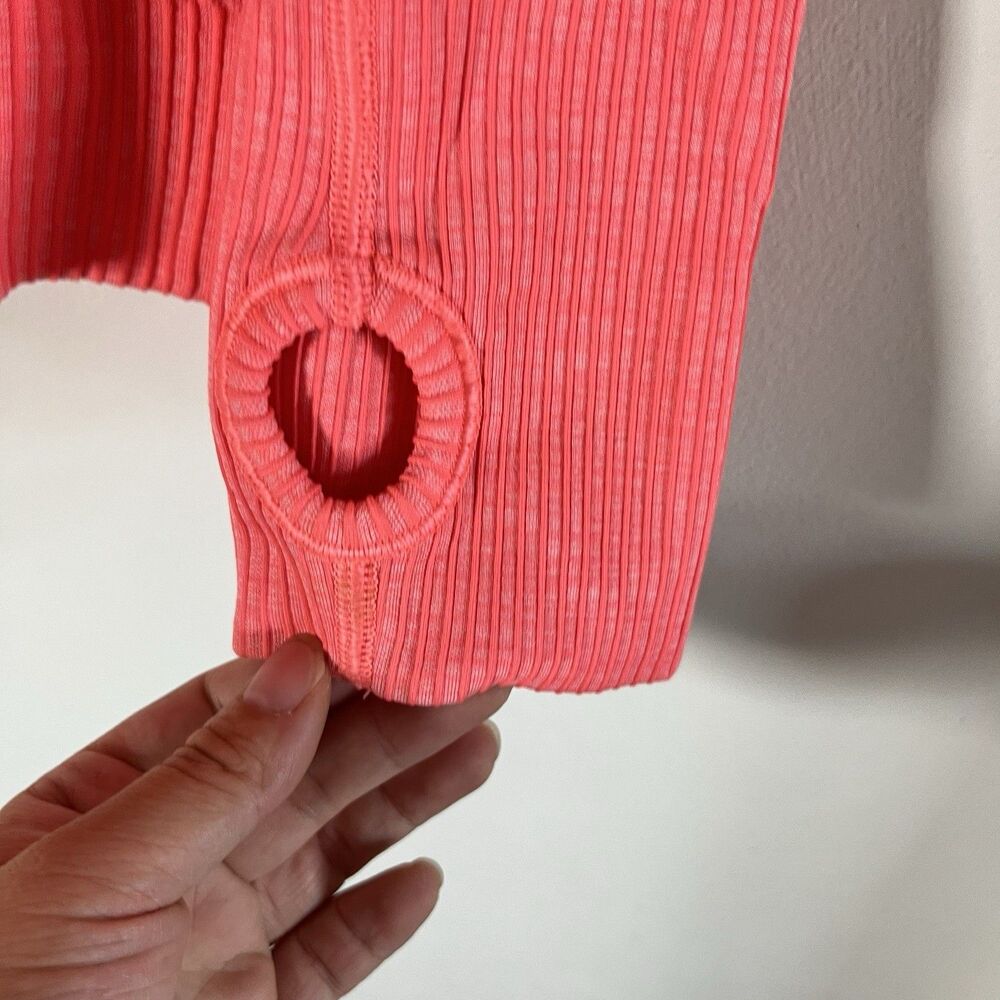 Lululemon Swiftly Rest Less Pullover Thumbholes 8… - image 4